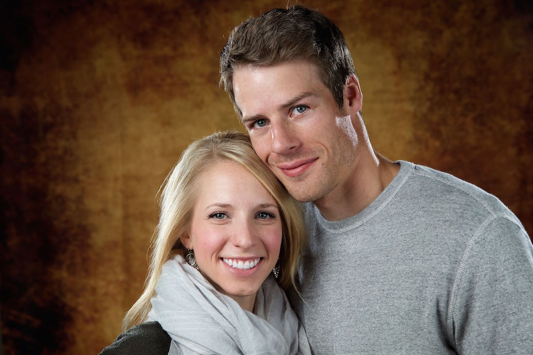 Perfectly Light Couples Outdoors - Final Studio Image 1 Perfectly Light Couples Outdoors - Final Studio Image 1