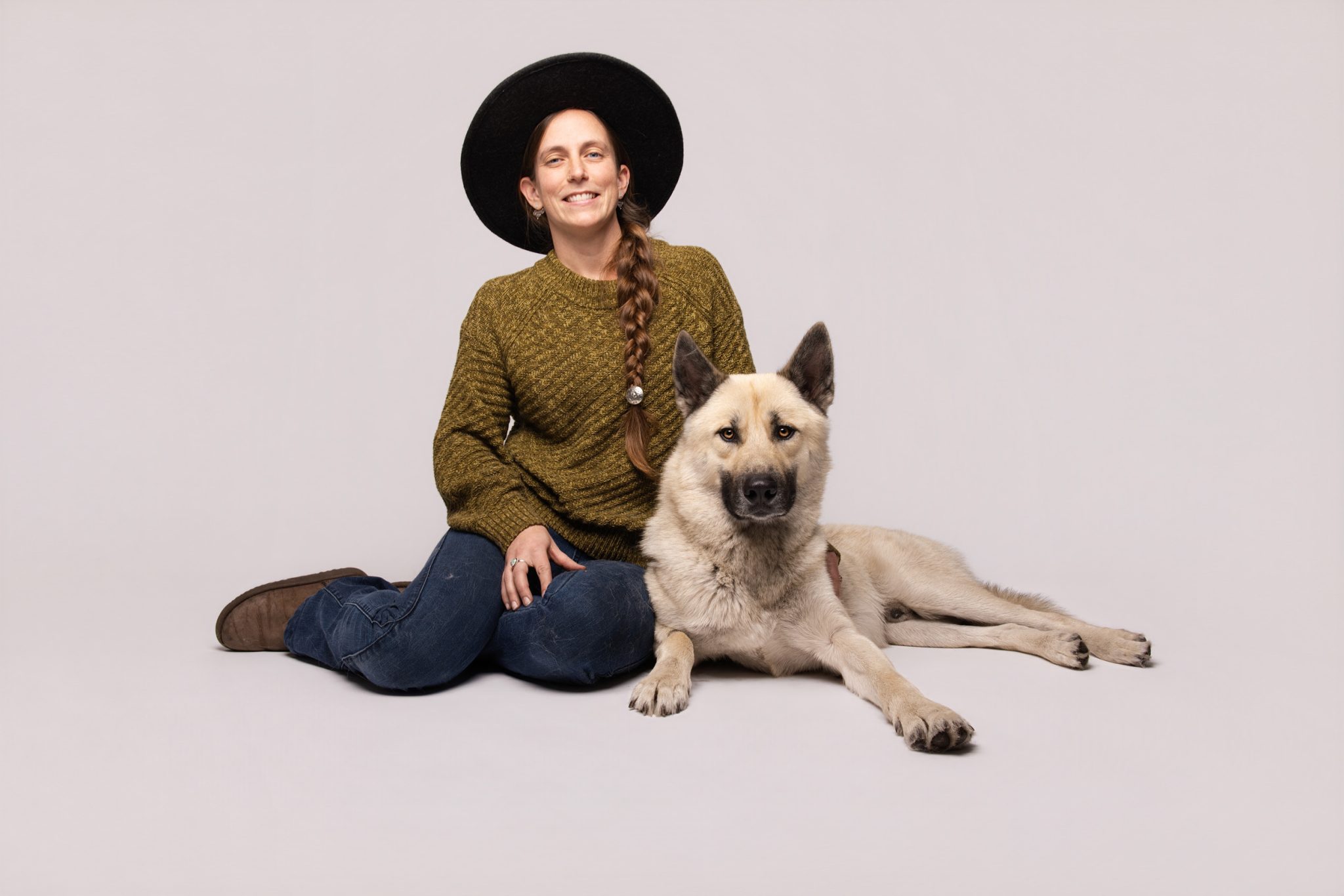 Owner and dog portrait using the FJ400-SE and Clickbox for even, natural-looking light.