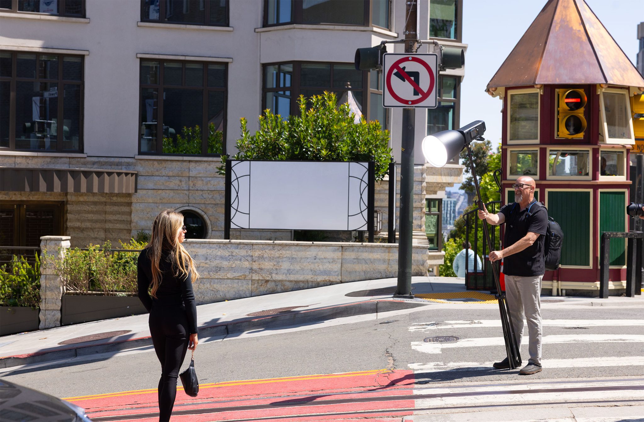 Behind the scenes look at a deep focus reflector and strip box used for creative fashion lighting.