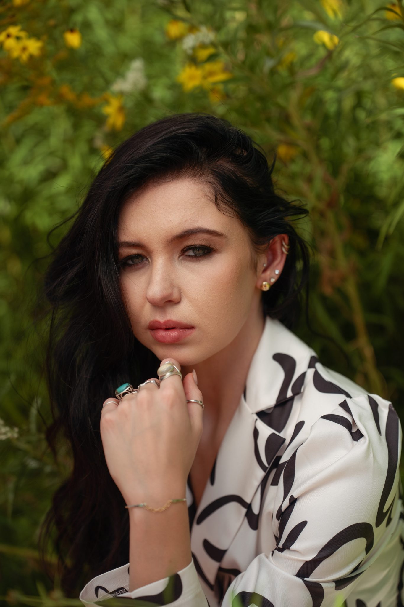 After: Diffusion panel softens the light, reduces harsh shadows, and creates even skin tones.