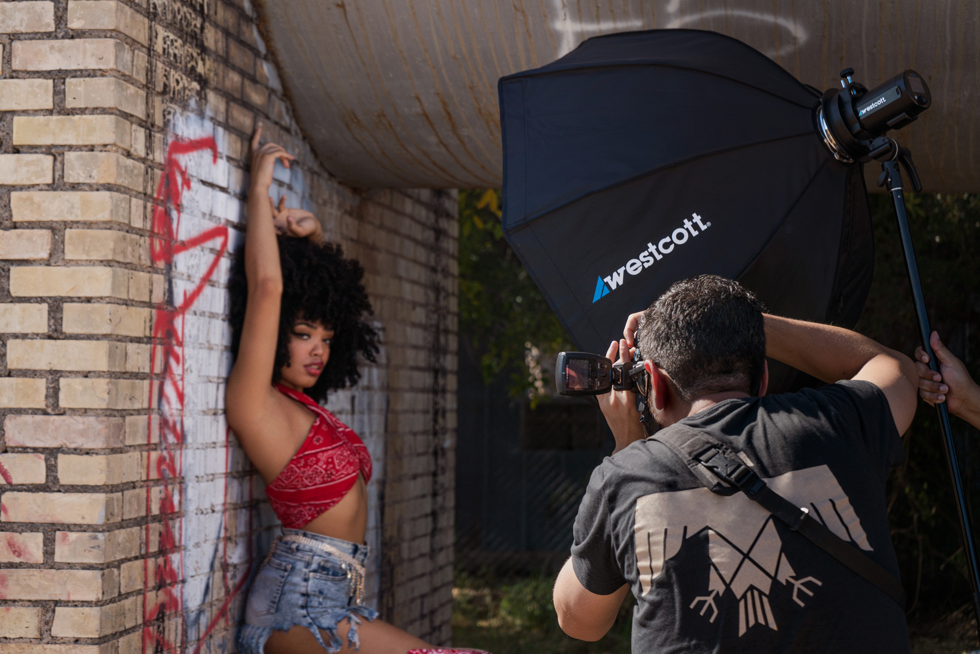 FJ-Wireless-Flash-Eli-Infante-3-BTS_web Behind the Scenes FJ200 inside Octa-M