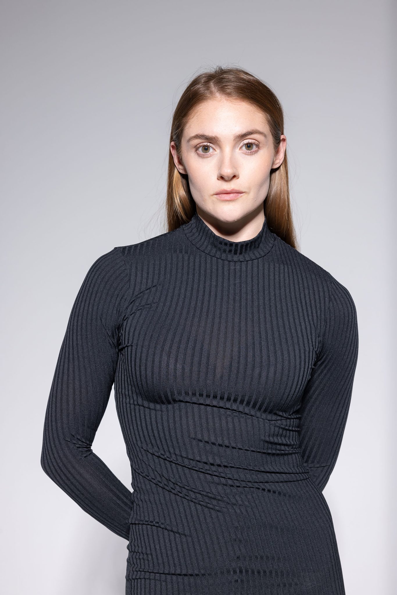 Portrait with Hard Light: Delivers bold contrast and a sharp, fashion inspired look using hard beauty dish lighting