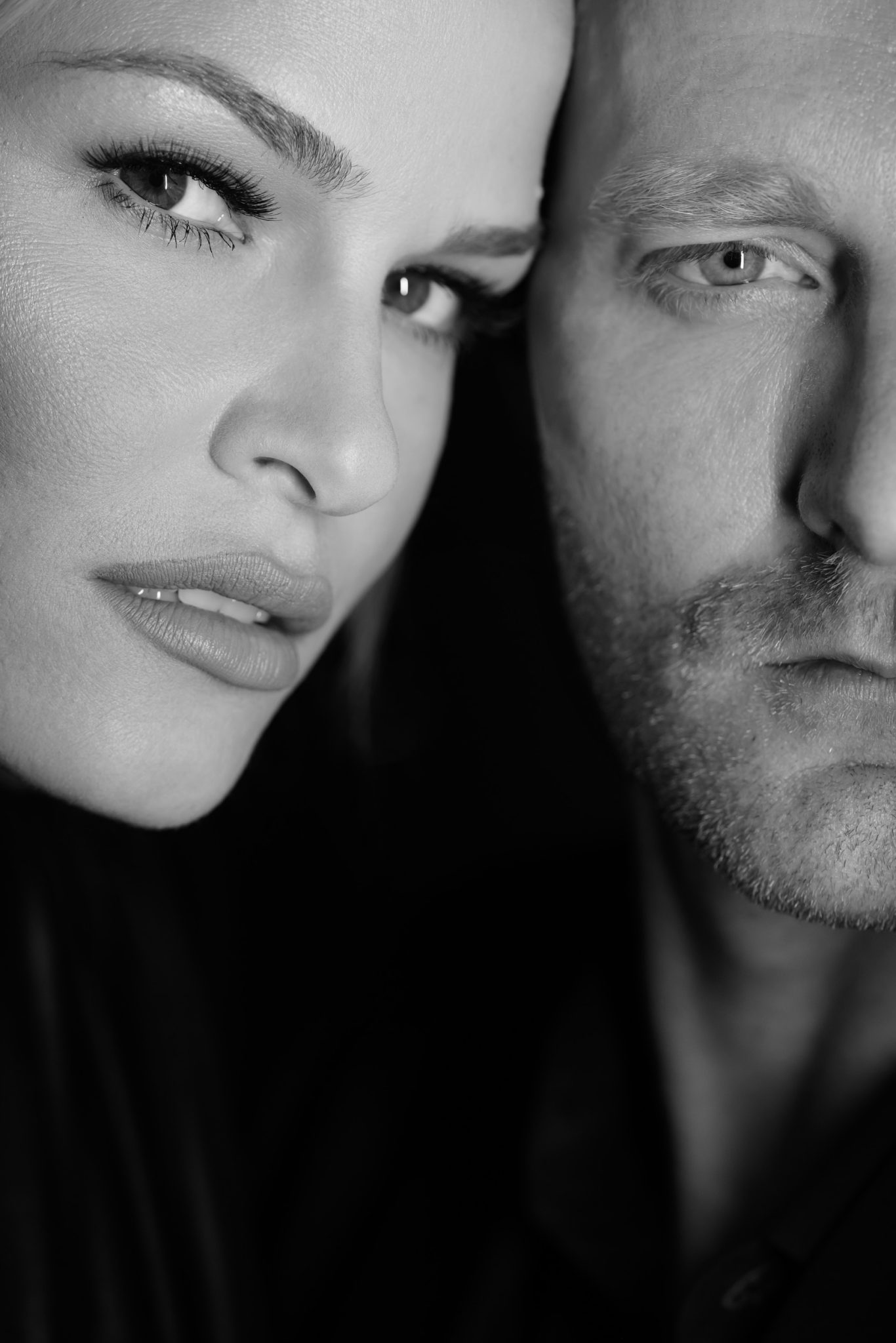 Intimate Close-Up Couples Portrait with Two Ice Light 3 Bi-Color Lights Intimate Close-Up Couples Portrait with Two Ice Light 3 Bi-Color Lights