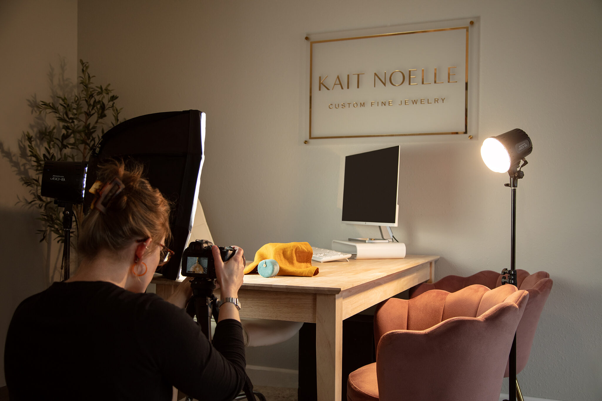 Westcott University — Jewelry Photography Made Easy A Comparison Using