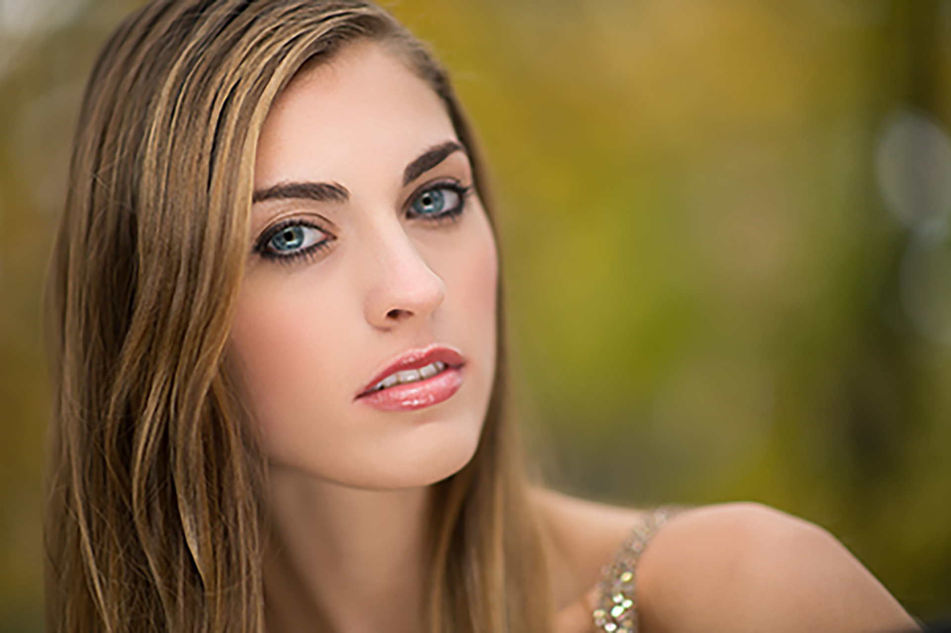 Ohio2015-065 Ice Light 2 Outdoor Portrait
