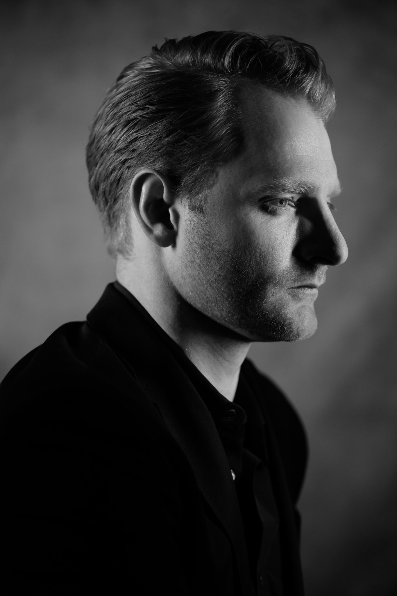 Studio Portrait at an Alternative Angle to Shift the Viewers Perspective Studio Portrait at an Alternative Angle to Shift the Viewer’s Perspective