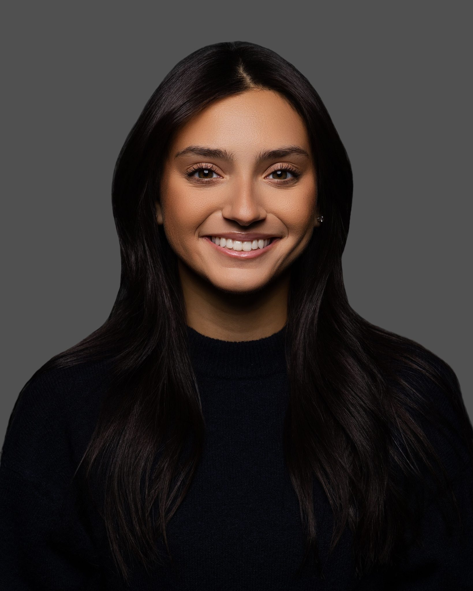 Butterfly Lighting: Light high and centered, creating a small, butterfly-shaped shadow under the nose.