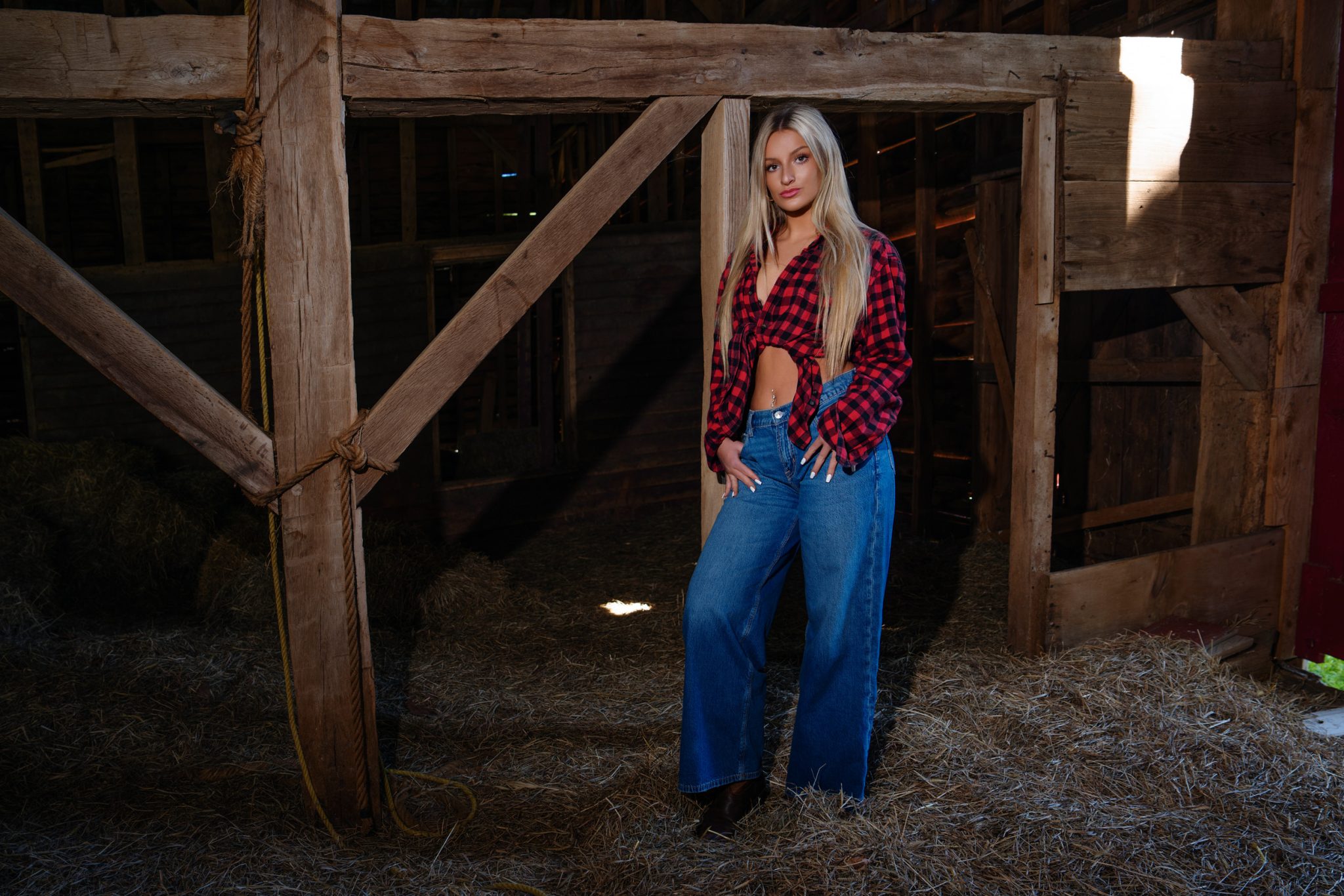 Adding the FJ100 strobe brings light back onto the subject while keeping detail in the background.