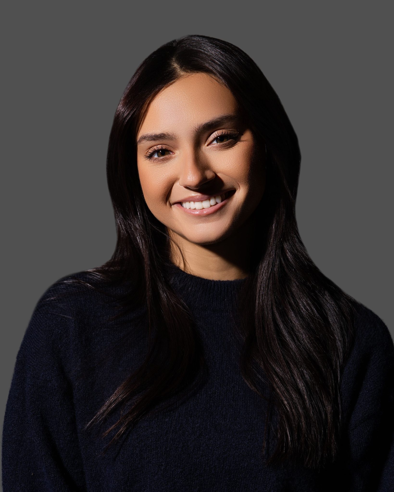 Hard Light: Small light for strong shadows and high contrast.