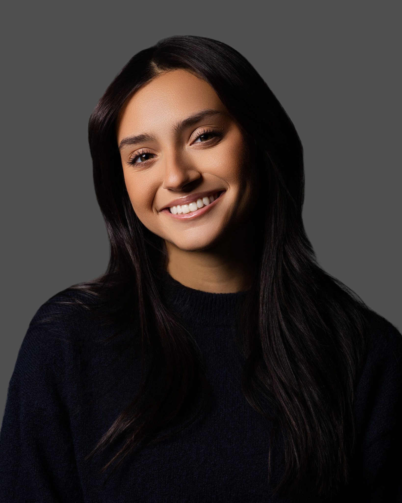 Short Lighting: Face turned toward the light, shadowing the camera side.